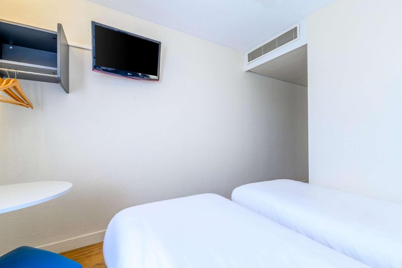 Comfort Hotel Paris Porte D'Ivry Esterno foto