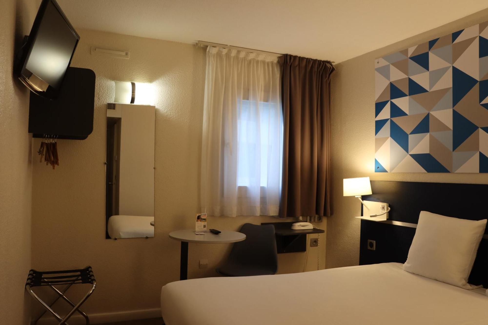 Comfort Hotel Paris Porte D'Ivry Esterno foto